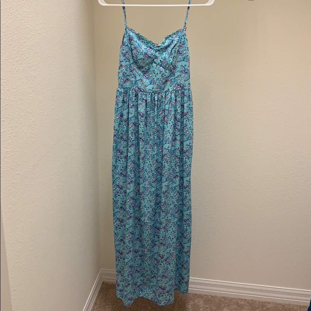 Long flowy multicolor dress that ties in the back